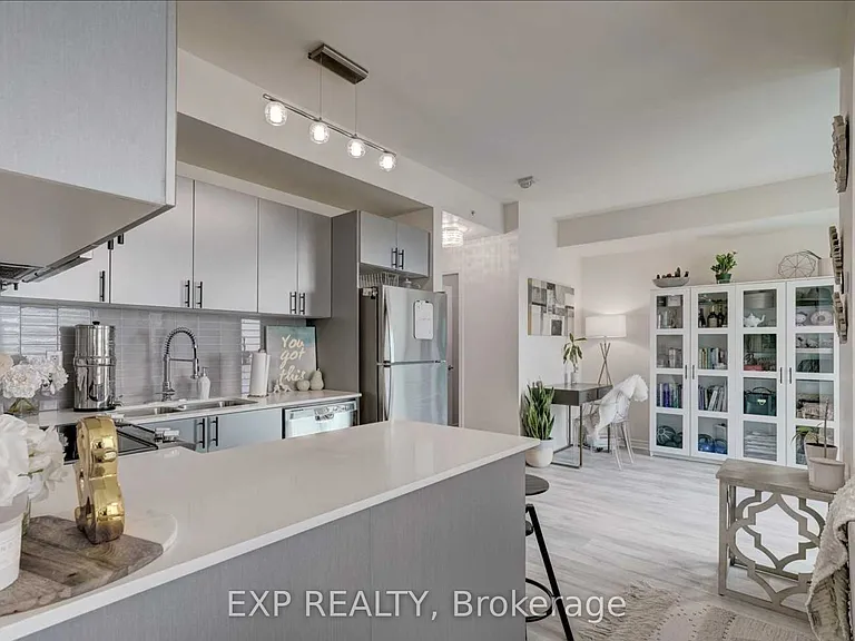 2522 Keele St #419 — Photo 15