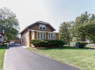 237 E Division St, Villa Park, IL