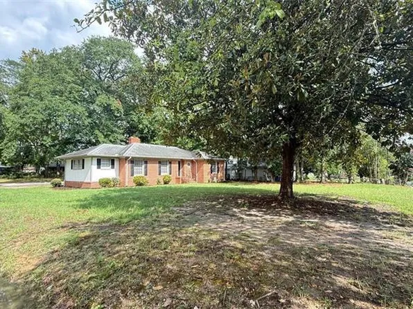 30 E Williams St, Winder, GA 30680