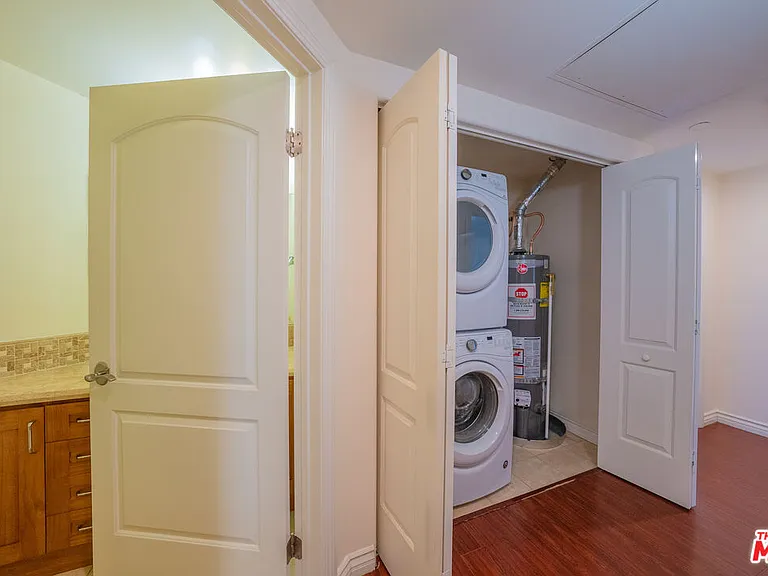 626 E Orange Grove Ave #105 — Photo 17