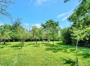 8721 Wedgewood Dr, Burr Ridge, IL 60527