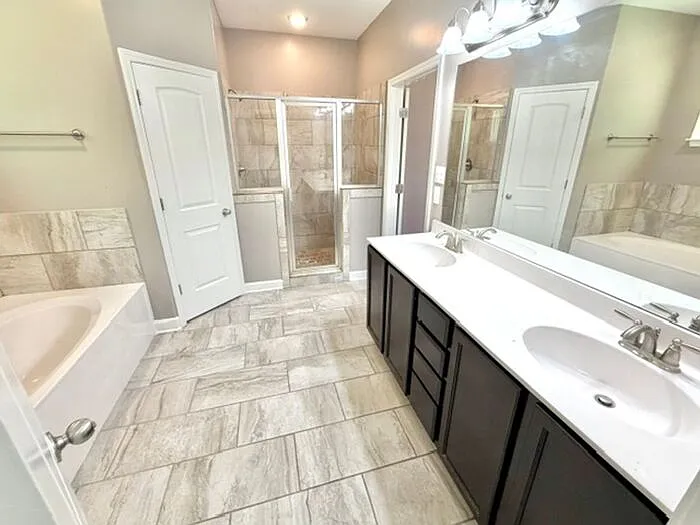 8636 Birnham Cv — Photo 6