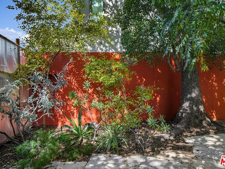 2311 Louella Ave — Photo 44
