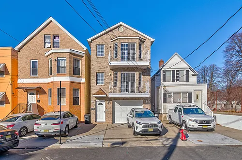 225 Belvedere Dr #1 Photo 1