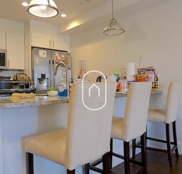 1920 Washington St #3 — Photo 5