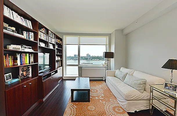 Sold by Nest Seekers International | media 1