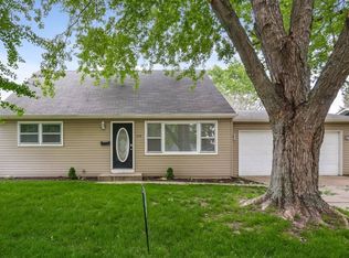 379 Purdue Ln, Elgin, IL 60123