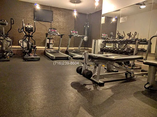 Rented by Manhattan Management LLC | media 32