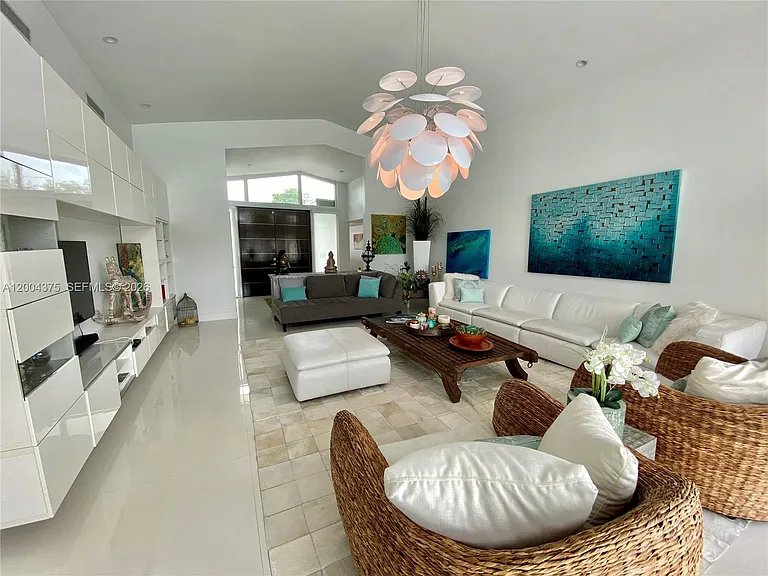 265 N Shore Dr — Photo 8
