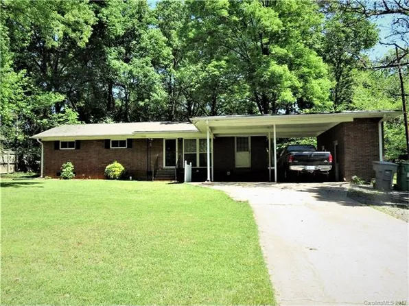5226 Burke Dr, Charlotte, NC 28208