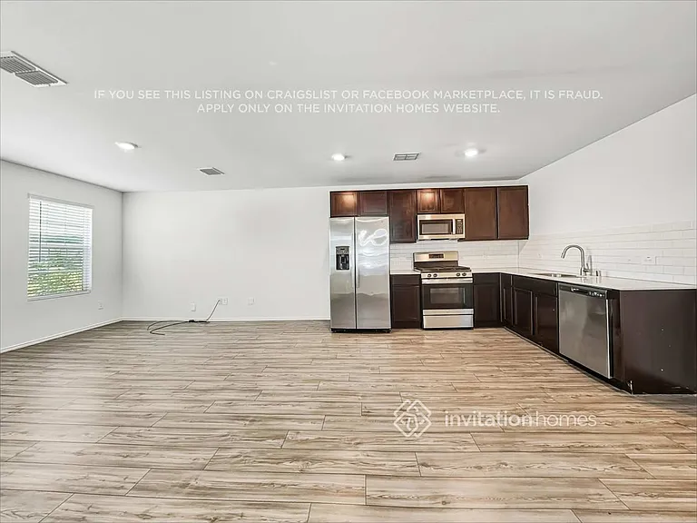 3218 Crestone Dr — Photo 5