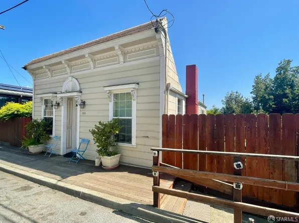 355 Mullen Ave, San Francisco, CA 94110