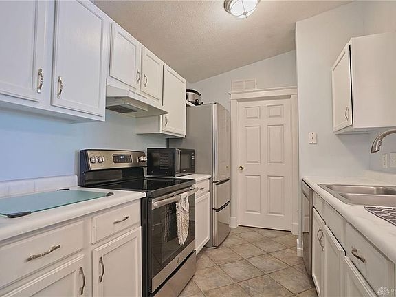 4th image of 1655 Piper Ln