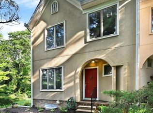 601 Stoney Spring Dr, Baltimore, MD 21210