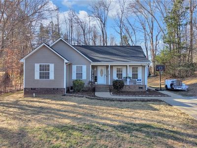 2360 Regency Dr, Randleman, NC, 27317