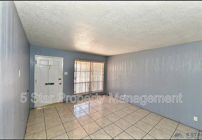 5613 Creston Ave — Photo 8
