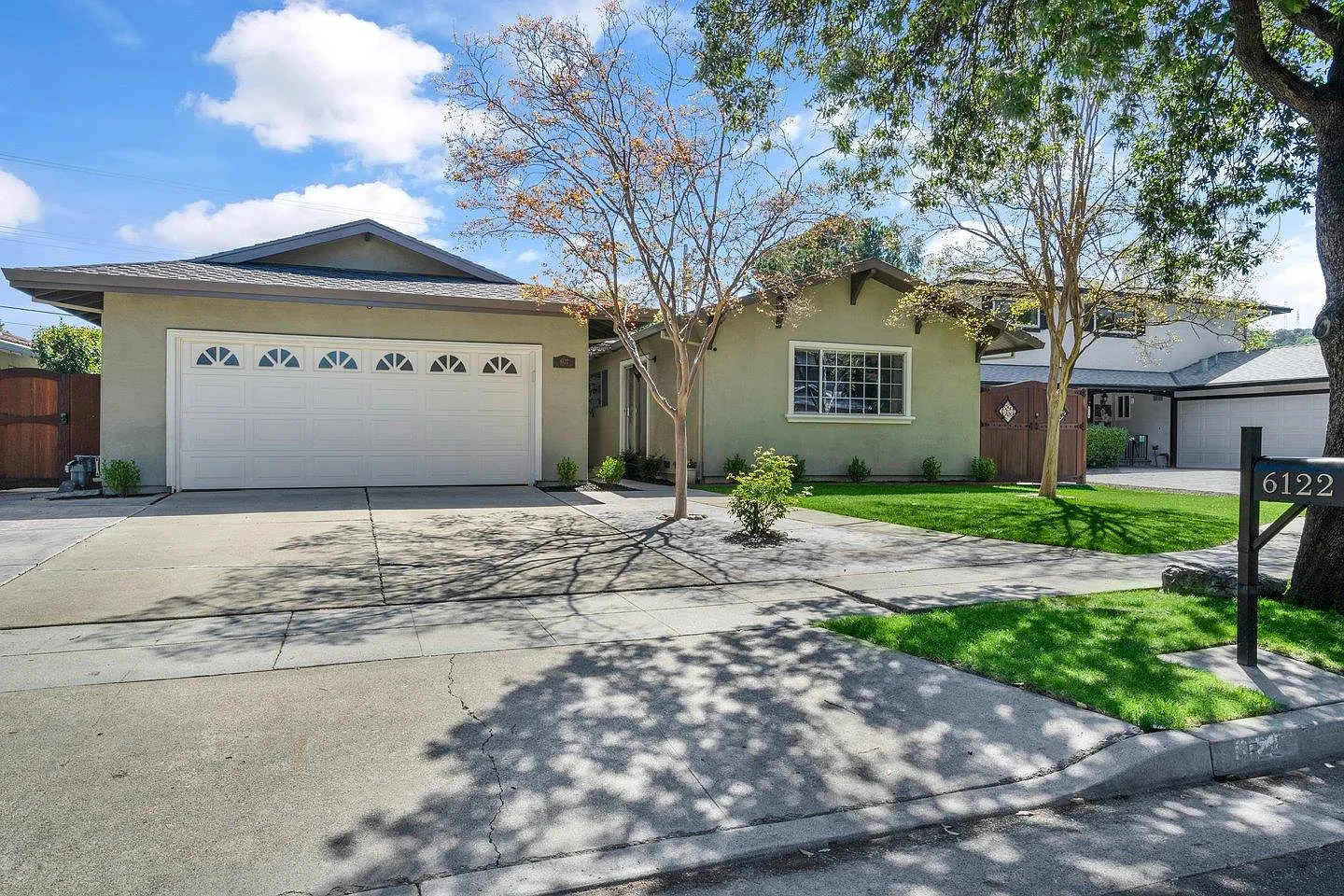 6122 El Toro Ct photo 1