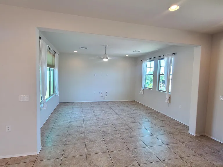 14037 E Cariole St — Photo 3