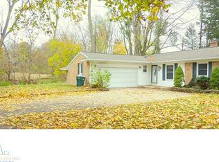 2519 S Deerfield Ave, Lansing, MI 48911