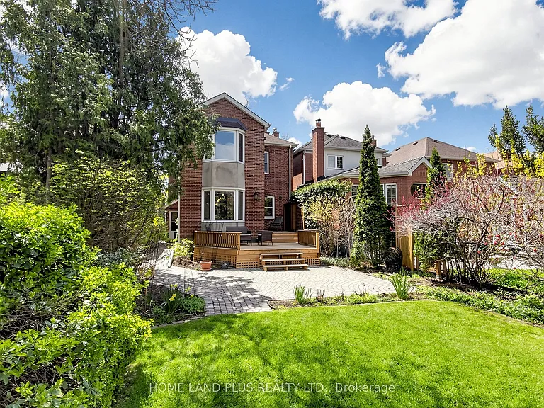 154 Brooke Ave — Photo 40