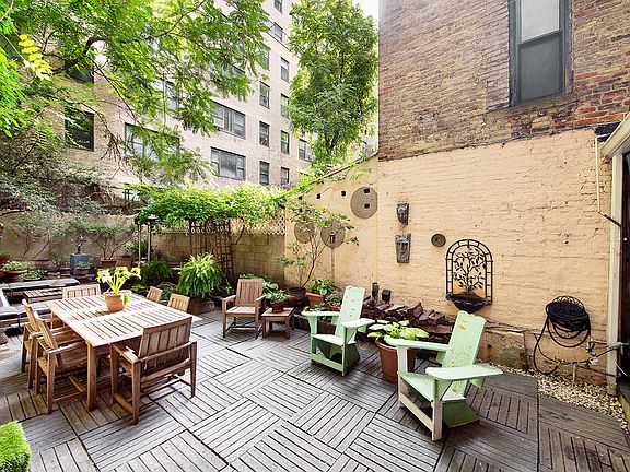 4th image of 409 E 51st St