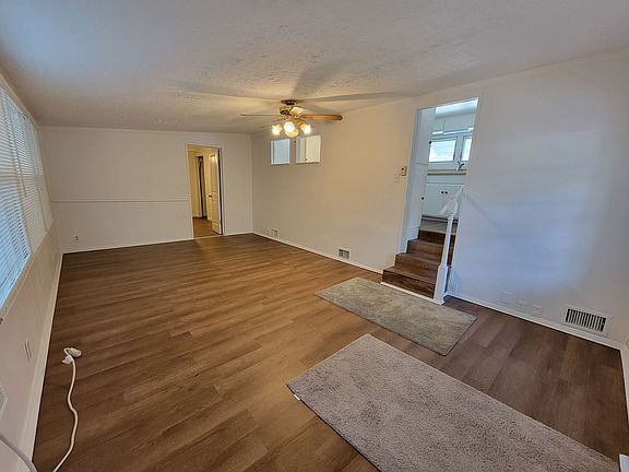 4th image of 910 51st Avenue Plz W #1