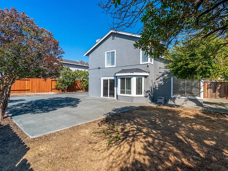16 Brighton Dr — Photo 35