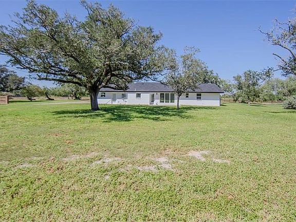 4th image of 615 E Trant Rd