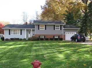 465 Caruthers Rd, Tallmadge, OH 44278