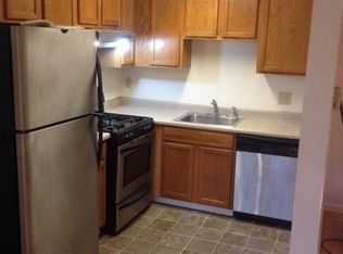 2317 SE Division St, Portland, OR 97202