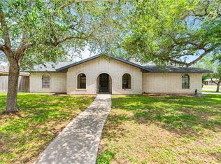10702 Glenwood St, Corpus Christi, TX 78410