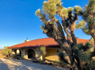 51735 Saint James Pl, Pioneertown, CA 92268