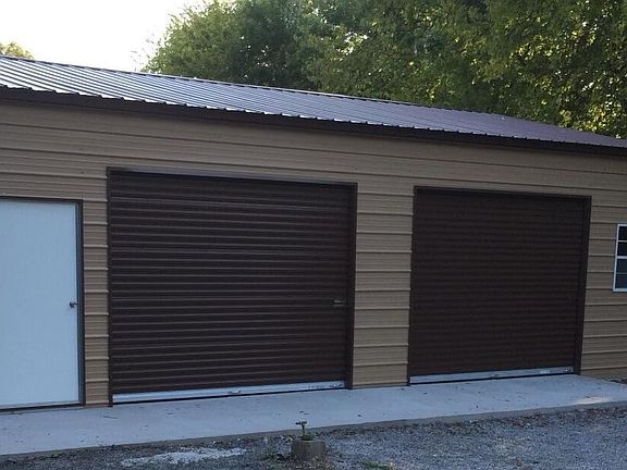 2nd image of 145 Park Dr