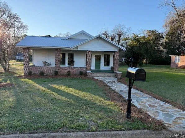 804 1st St, Greensboro, AL 36744