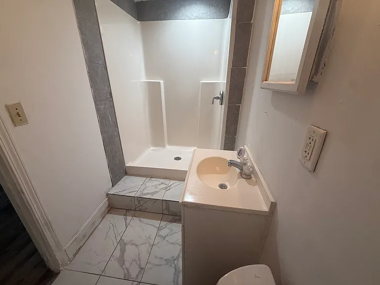 2903 W Park Ave — Photo 2