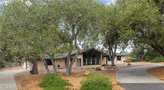 1st image of 926 Quail Oaks Ln