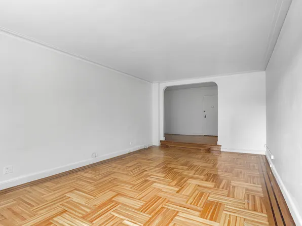 360 Cabrini Boulevard image 6 of 12