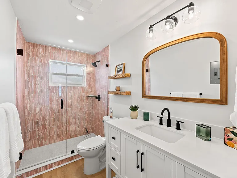 1112 Highlands Dr #2 — Photo 10