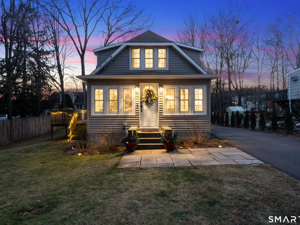 129 Grumman Avenue, Norwalk, CT 06851