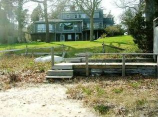 115 Hines Point Rd, Tisbury, MA 02568