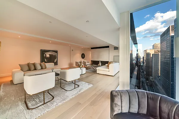 Sold by Compass | media 1