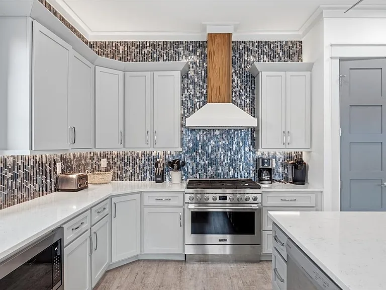 8320 Surf Dr — Photo 27