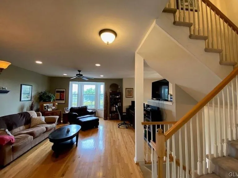 5607 Spring Ridge Dr W — Photo 5
