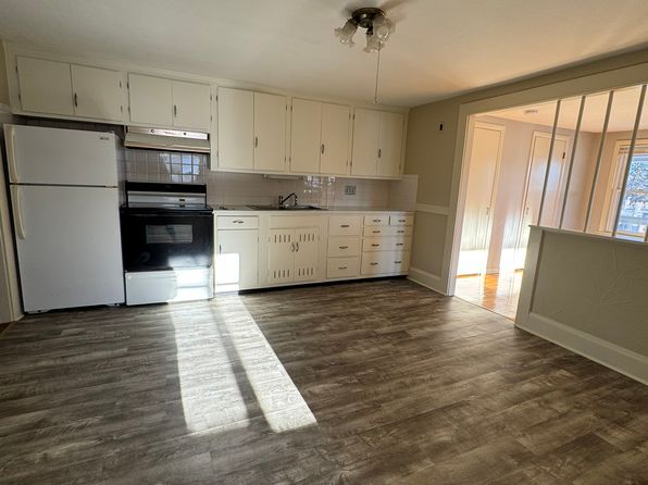 64 Lyman St #2L