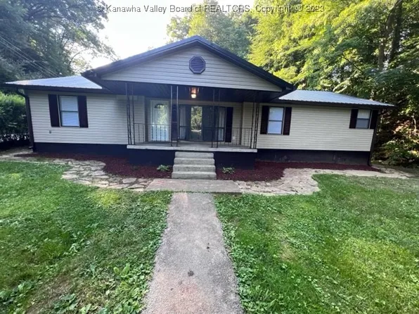 86 Laurel Branch Rd, Peytona, WV 25053