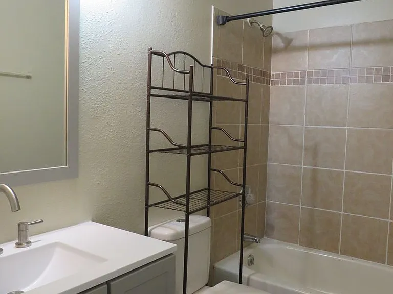 2619 E Uintah St — Photo 10