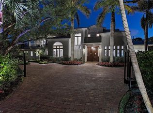 740 Coral Dr, Naples, FL 34102