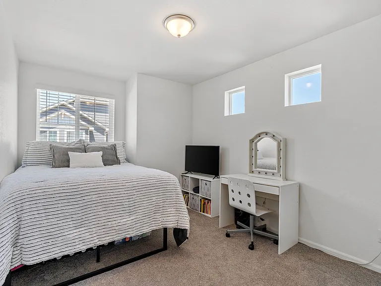 17943 E 103rd Ave — Photo 38