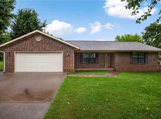 411 E Bean St, Lincoln, AR 72744