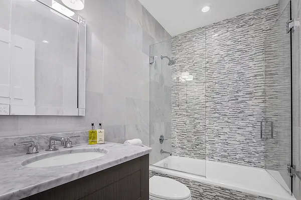 Rented by Camelot Realty Group | media 19